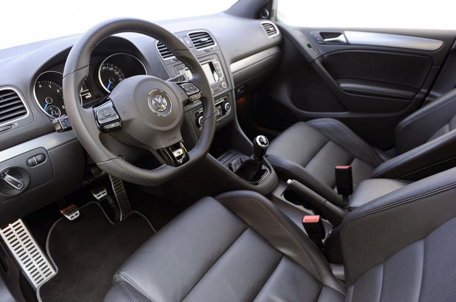  Volkswagen Golf R 2012 года  (фото 33 из 106)